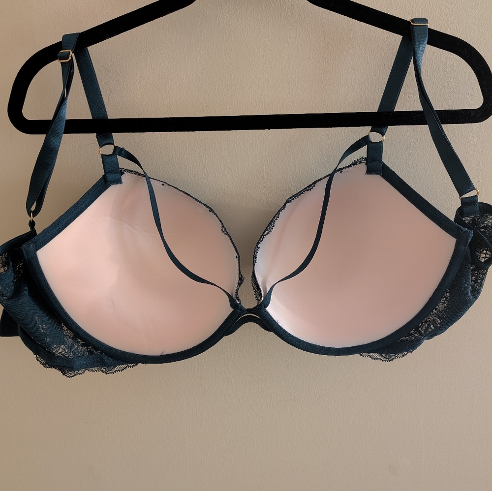 🖤✨ Victoria’s Secret Lace Push-Up Bra | Lift, Lace & Luxe Confidence 💋38DD - Picture 10 of 12